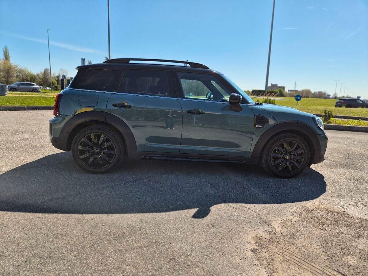 Mini Countryman 2.0 Cooper D Essential auto