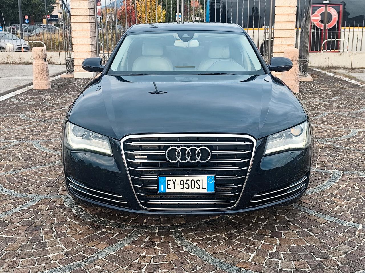 Audi A8 L 3.0 TDI 250 CV quattro tiptronic