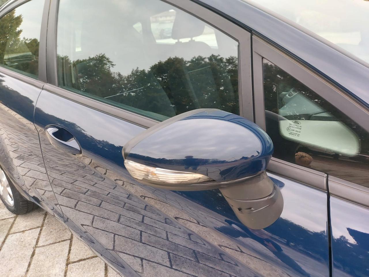 Ford Fiesta 1.2 benzina 5p unico proprietario (neopatentati)