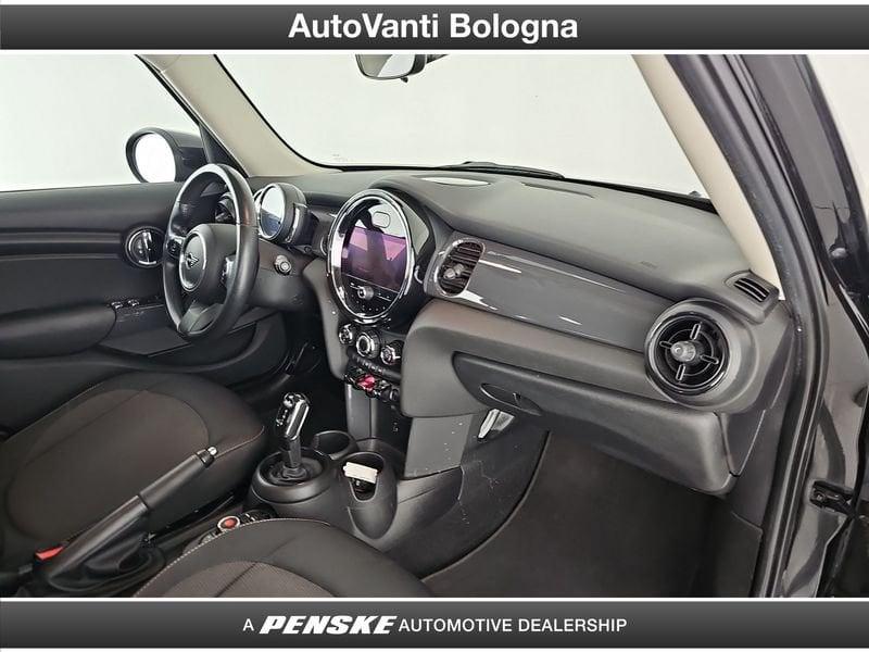 MINI Mini 5 porte Mini 5p 1.5 One Essential 102cv auto