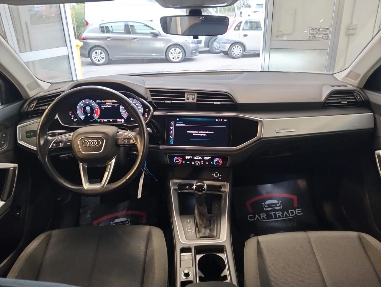 Audi Q3 35 TDI S tronic Business