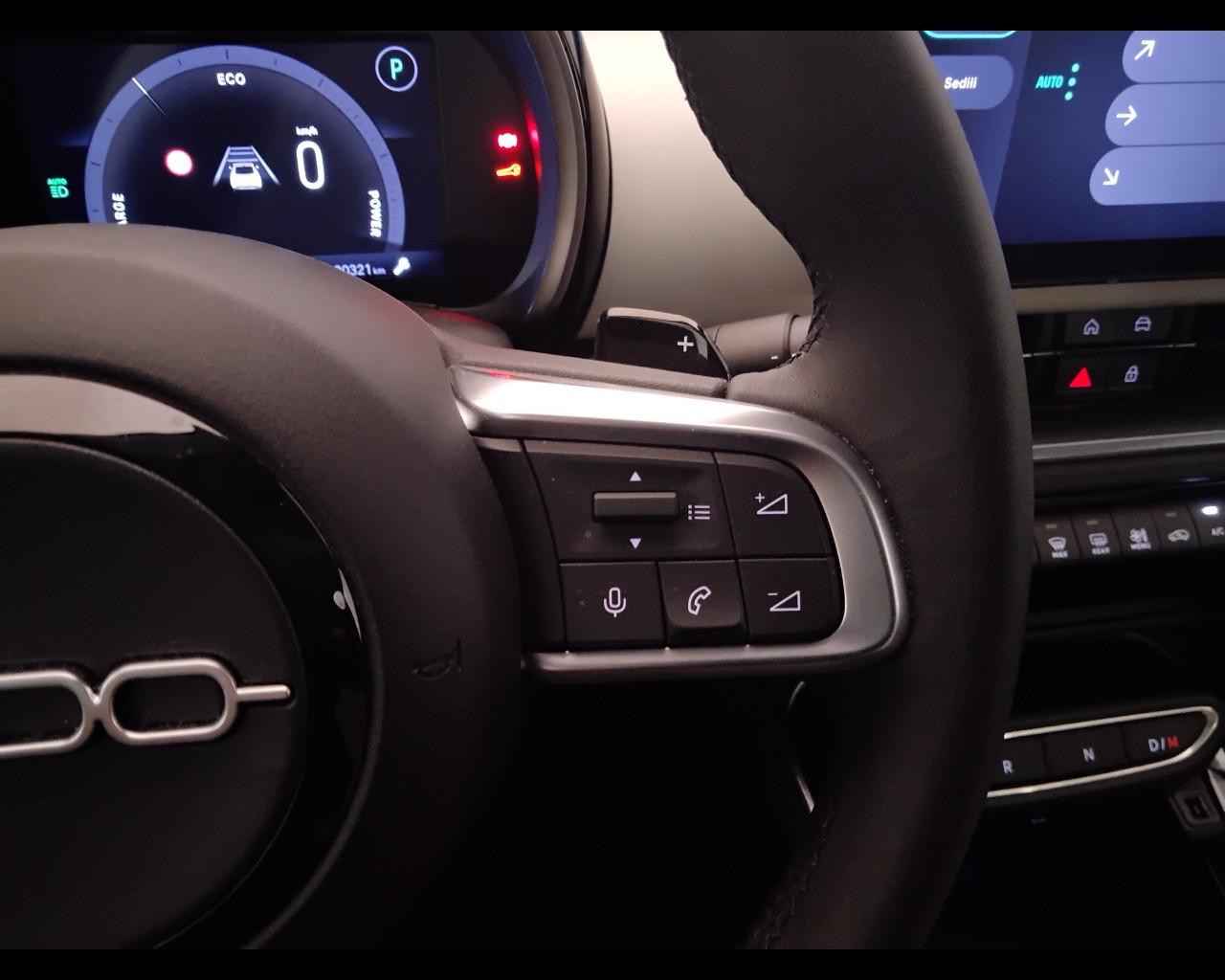 FIAT 600 IV 2023 - 600 1.2 hybrid La Prima II 110cv auto