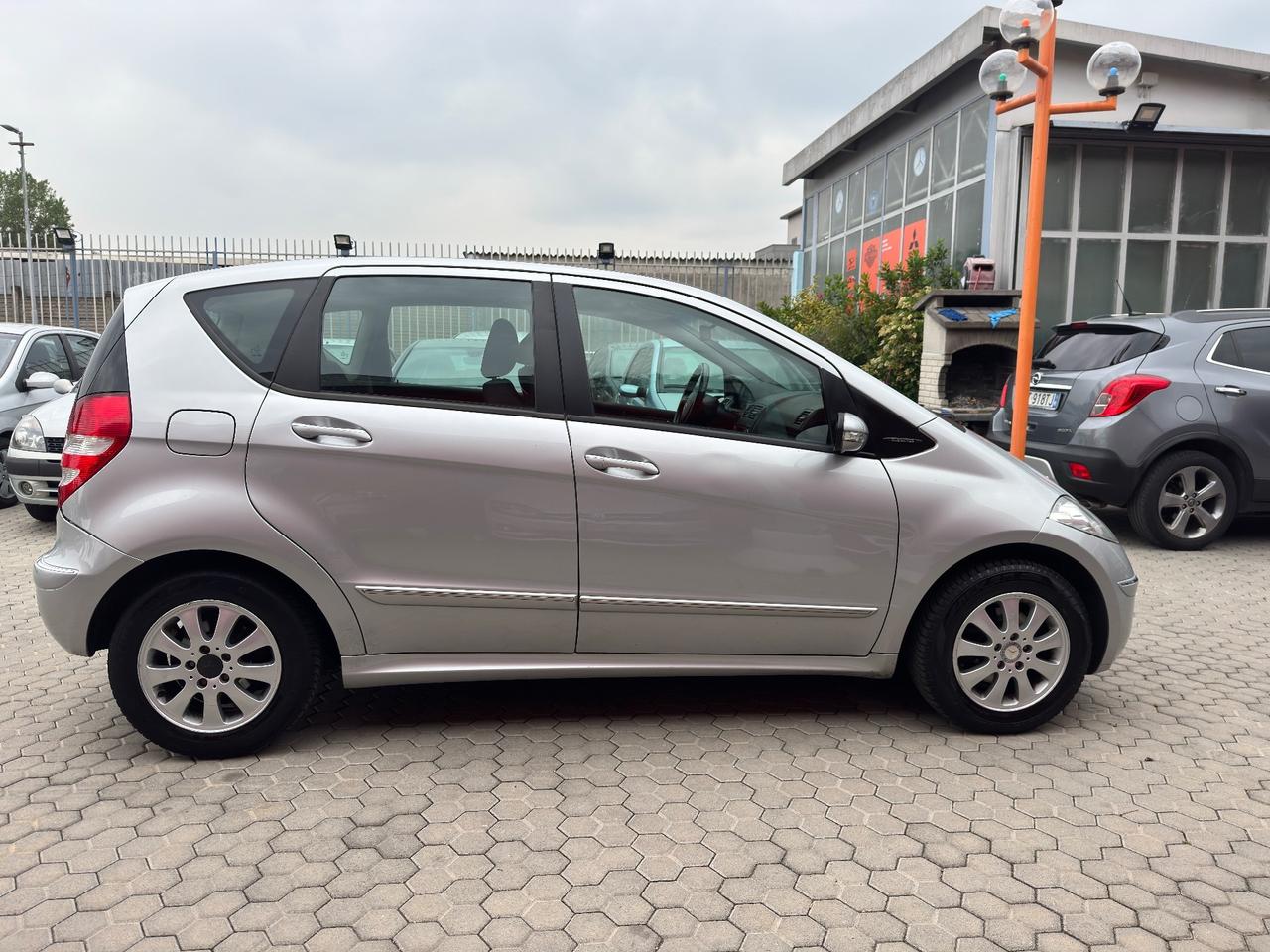 Mercedes-benz A 150 ADATTA A NEOPATENTATI A 150 Elegance