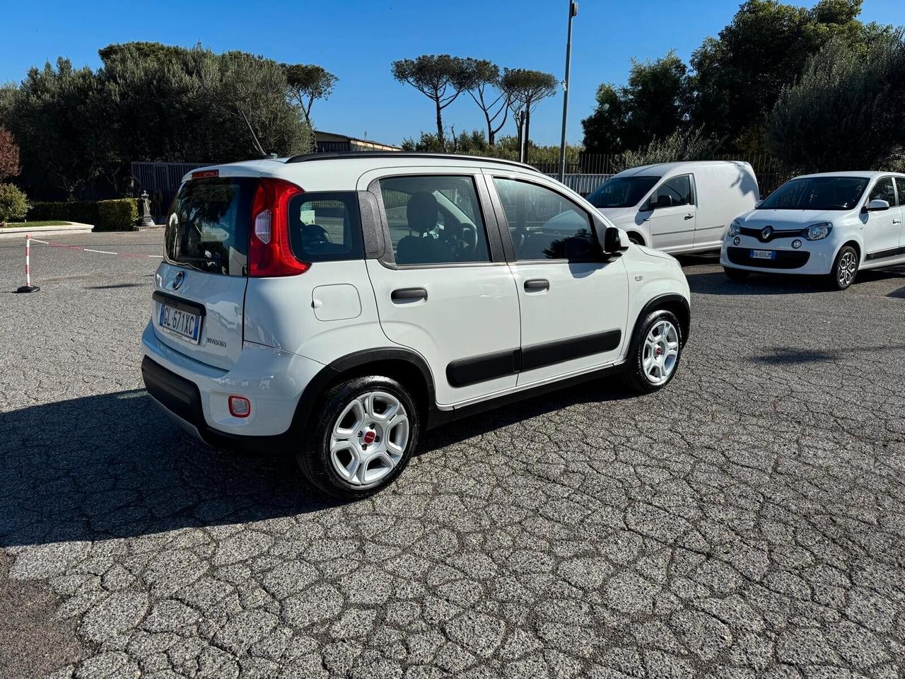 Fiat Panda 1.0 FireFly S&S Hybrid Red
