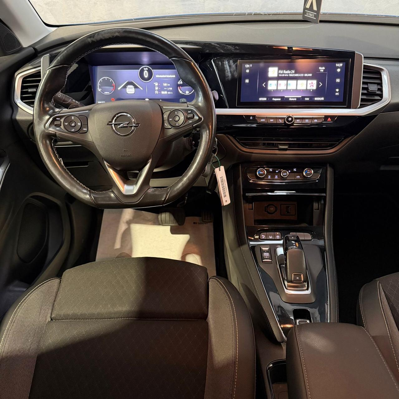 Opel Grandland 1.5 diesel aut. Business Elegance NEOPATENTATI IVA ESPOSTA