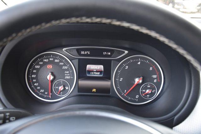 MERCEDES-BENZ B 180 d Premium *Navigatore, Telecamera*