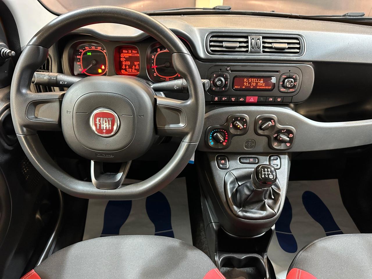 Fiat Panda 1.2 Lounge 69cv E6 * NEOPATENTATI *