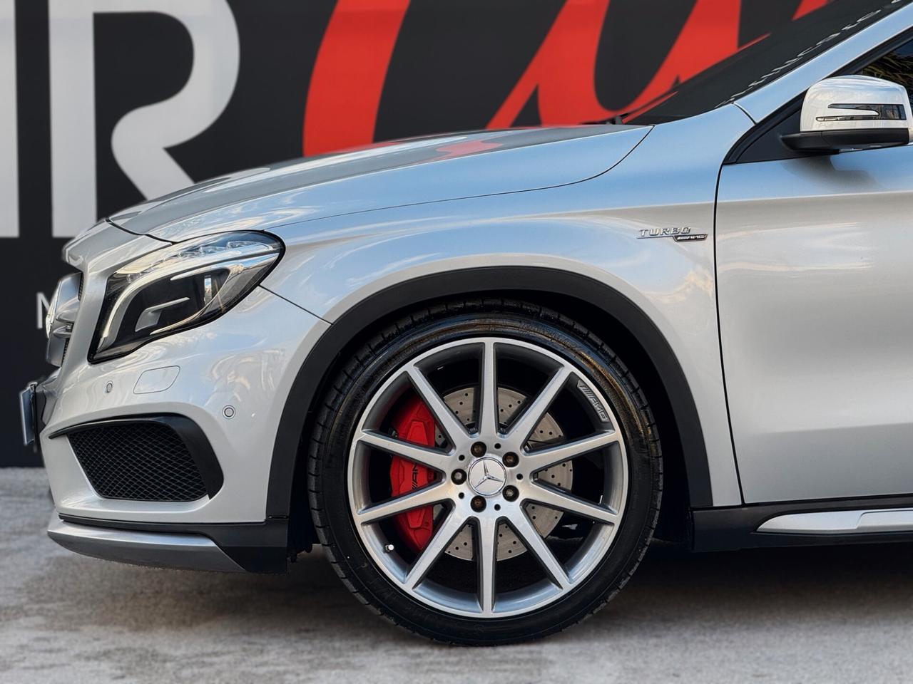 Mercedes-Benz GLA 45 AMG 4 MATIC 360CV CAM
