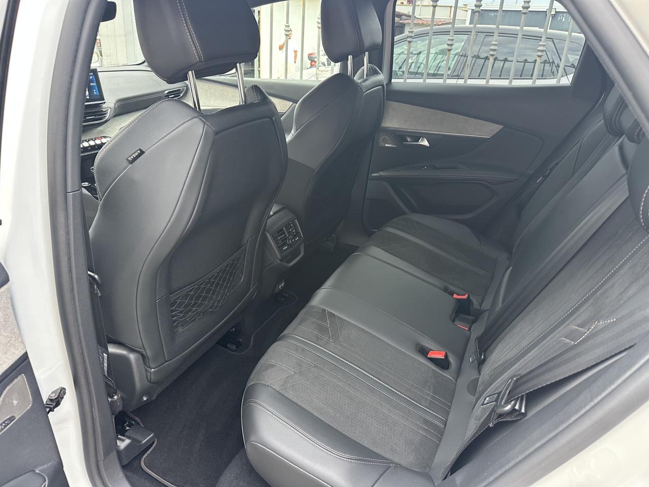 Peugeot 3008 BlueHDi 130 EAT8 GT Pack 2021