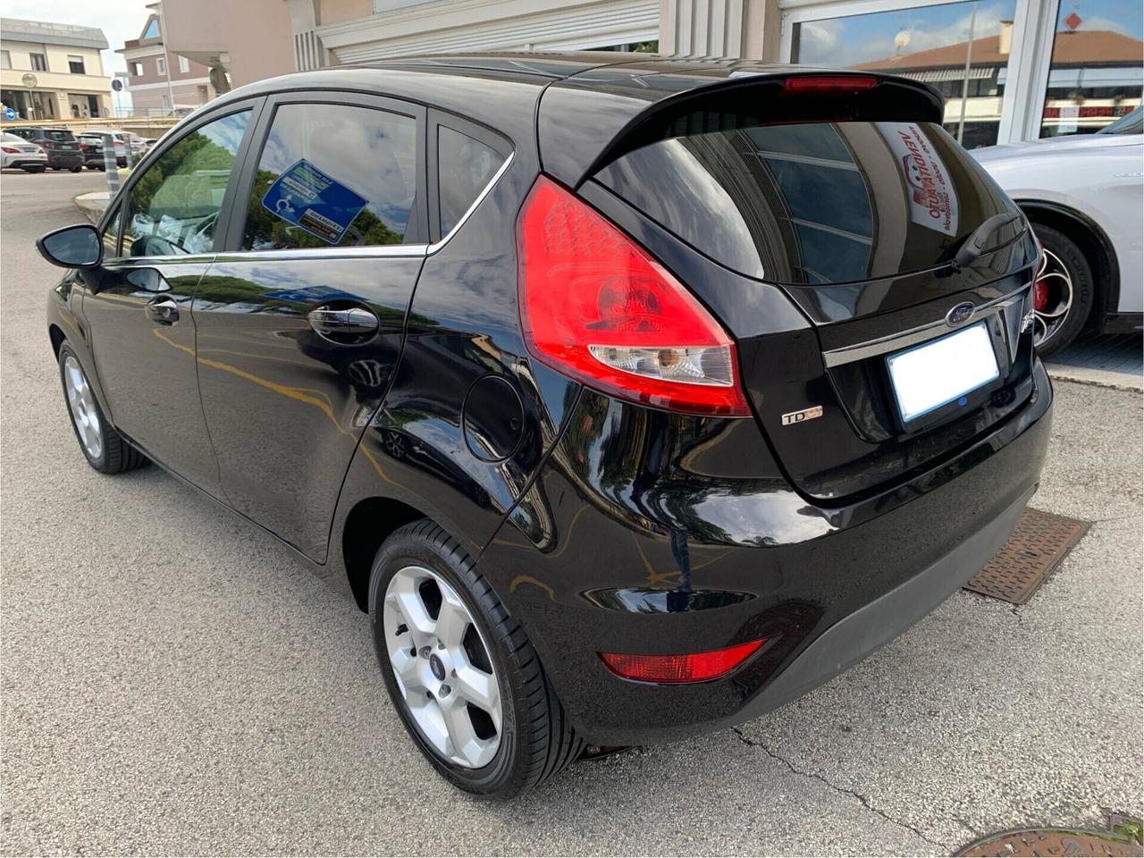 Ford Fiesta 1.4 TDCi 5p. Titanium