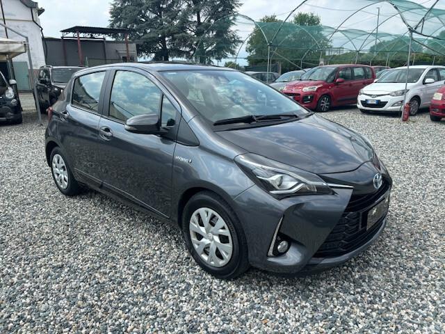 Toyota Yaris 1.5 Hybrid 5 porte Cool