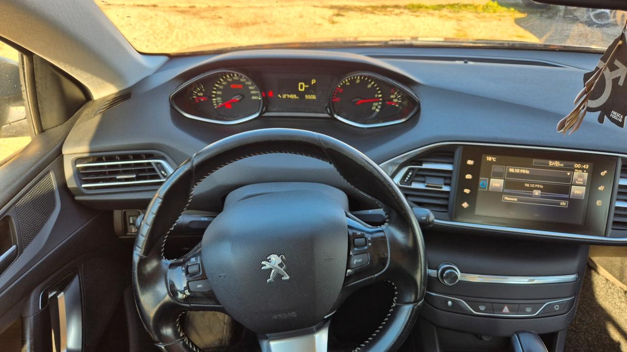 Peugeot 308 BlueHDi 120 S&S EAT6 Allure