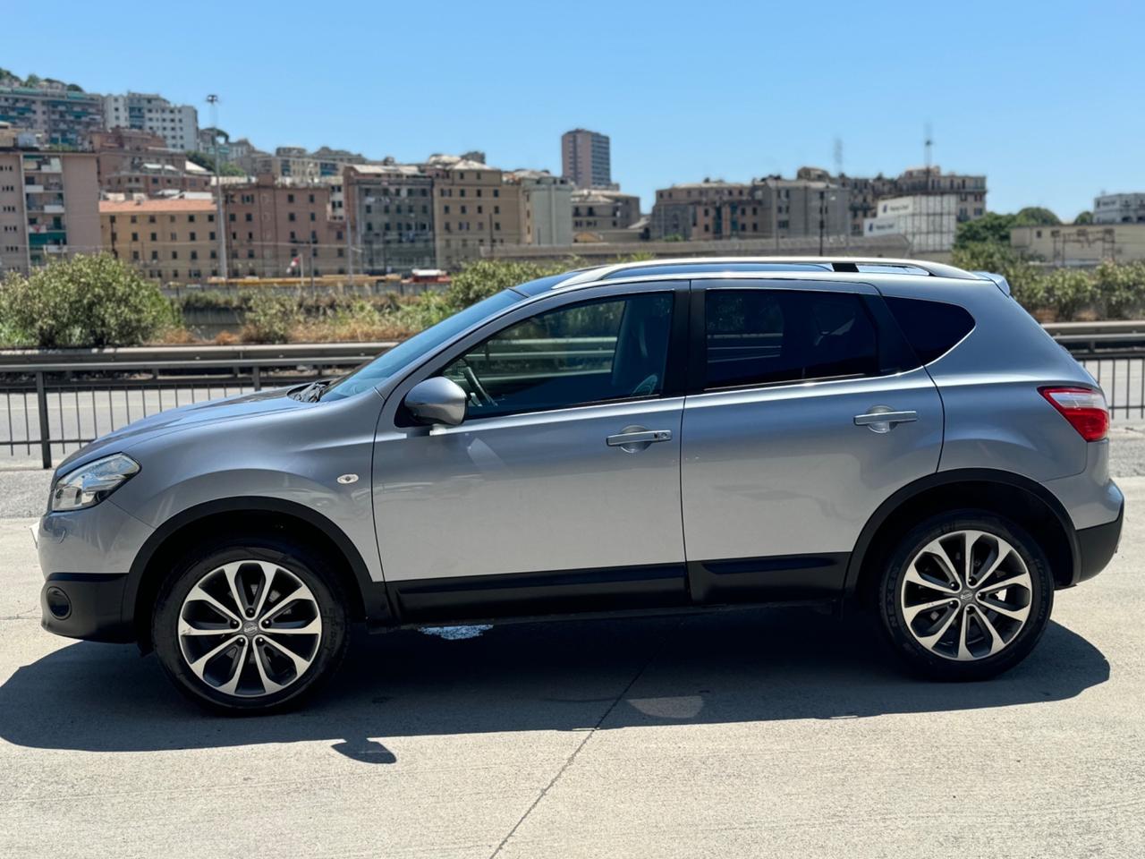 Nissan Qashqai 1.6 dCi DPF Tekna 4WD 2013