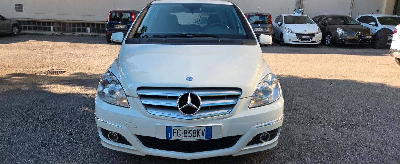 Mercedes-benz B 200 CDI Premium