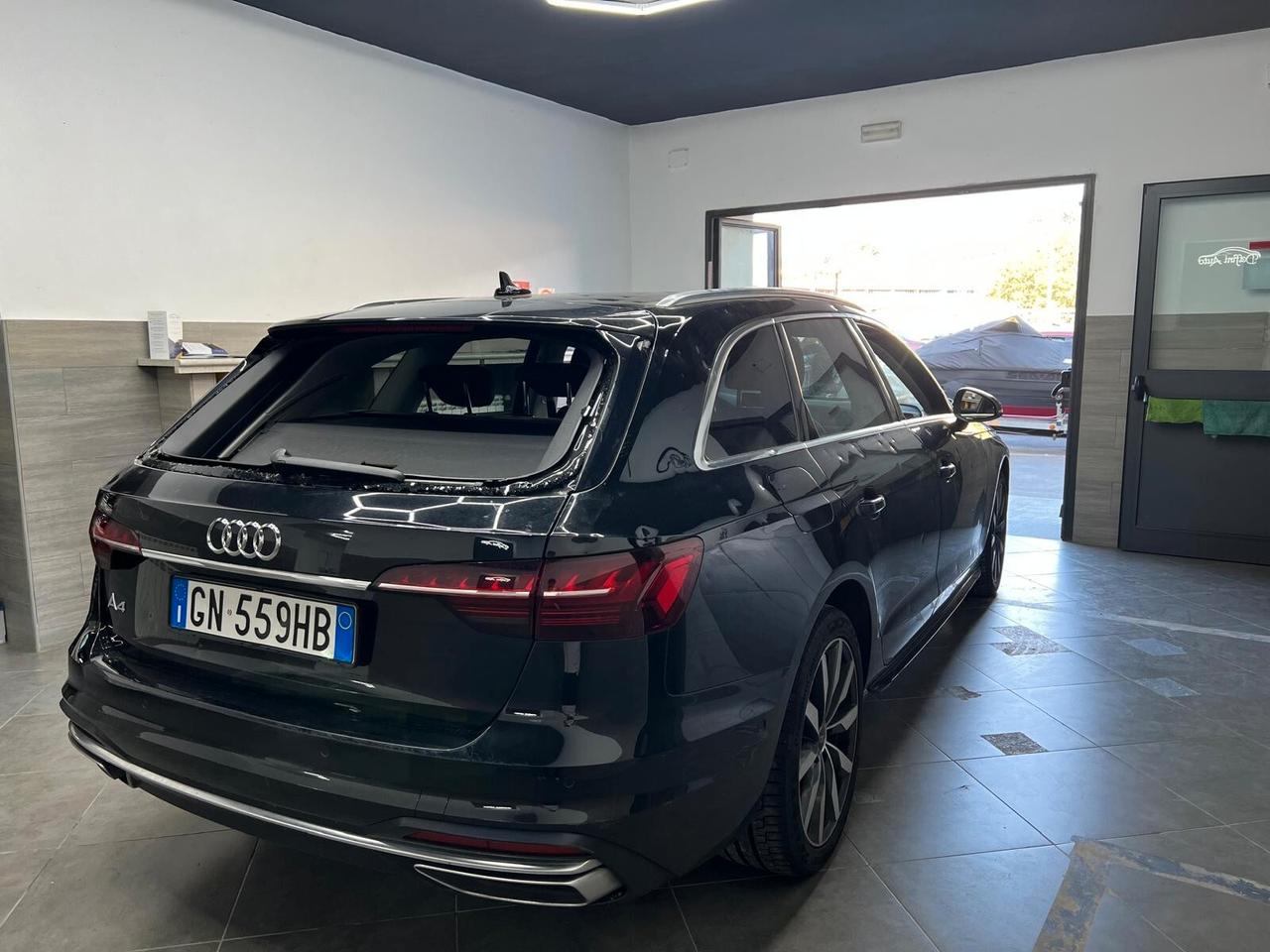 Audi A4 40 TDI S tronic line edition
