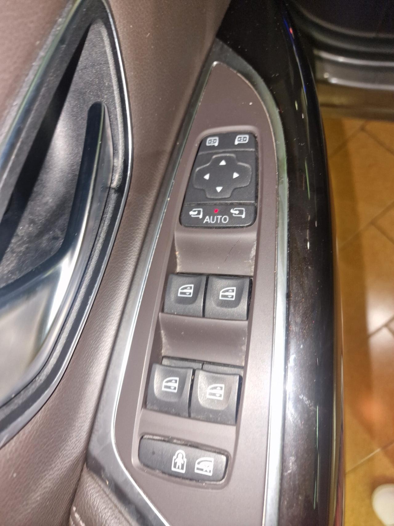 Renault Espace dCi 160CV Energy Initiale Paris 4Control 7 Posti