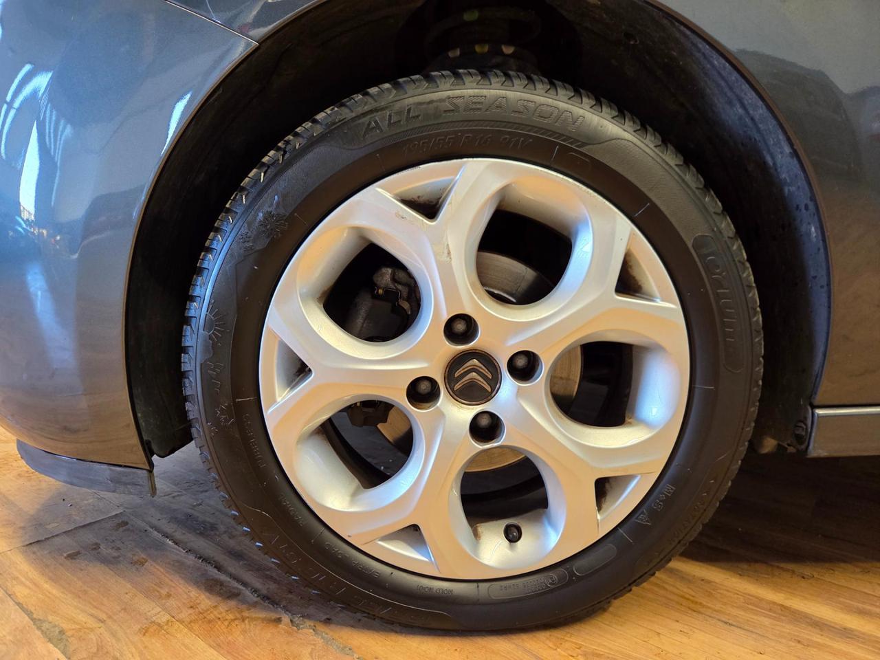 Citroen C3 1.2 puretech Exclusive 82cv E6