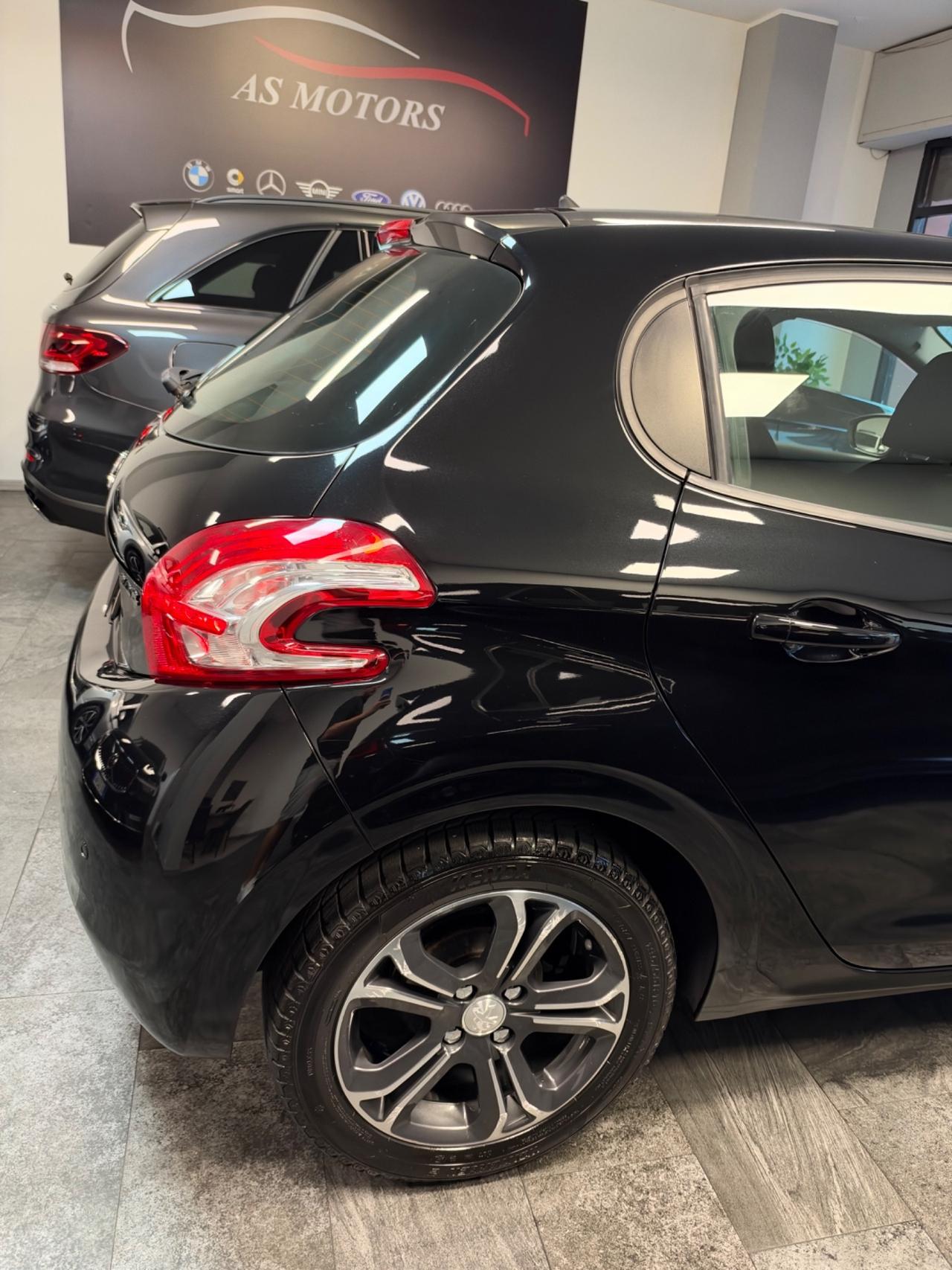 Peugeot 208 1.4 HDi 68 CV Allure