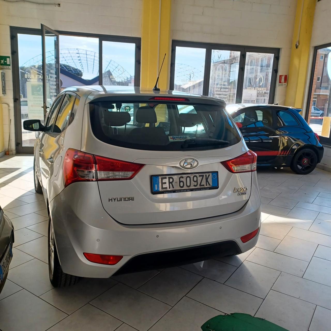 SEMBRA NUOVA 133.188 KM HYUNDAI IX20 1.4 TDI