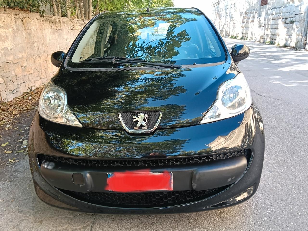 Peugeot 107 1.0 68CV 5p. Sweet Years km orig. vetrina