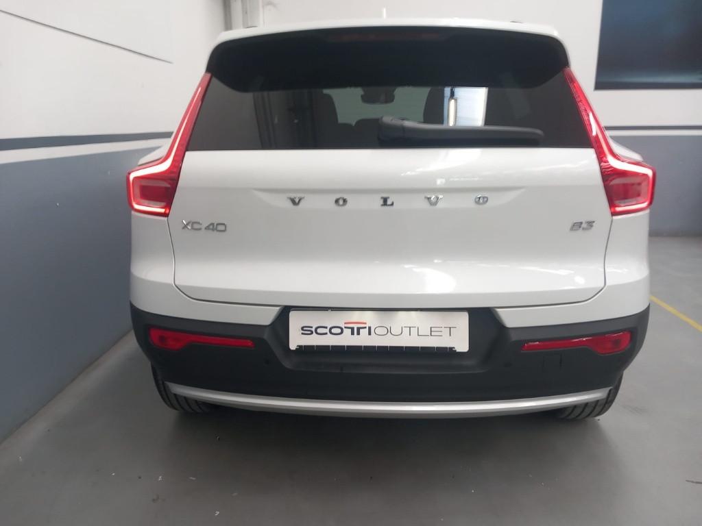 VOLVO XC40 2.0 b3 Essential auto