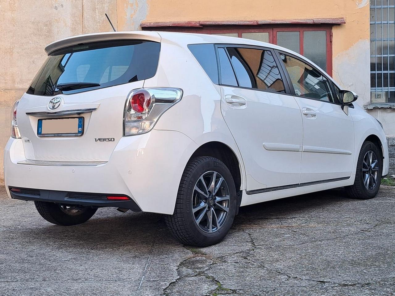 Toyota Verso 1.8 CVT Style 7 posti * 56.000 KM *