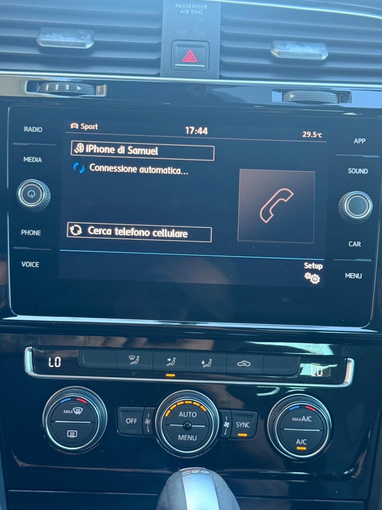 Volkswagen Golf 5p 1.6 tdi Highline 110cv dsg. R-LINE ,APPLE CARPLAY,ANDROID AUTO,BLUETOOTH,NAVI,FARI LED