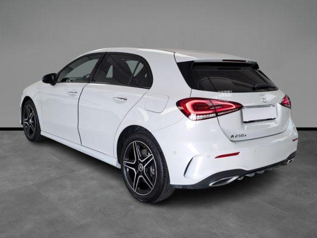 MERCEDES-BENZ A 250 e hybrid EQ Premium Aut.