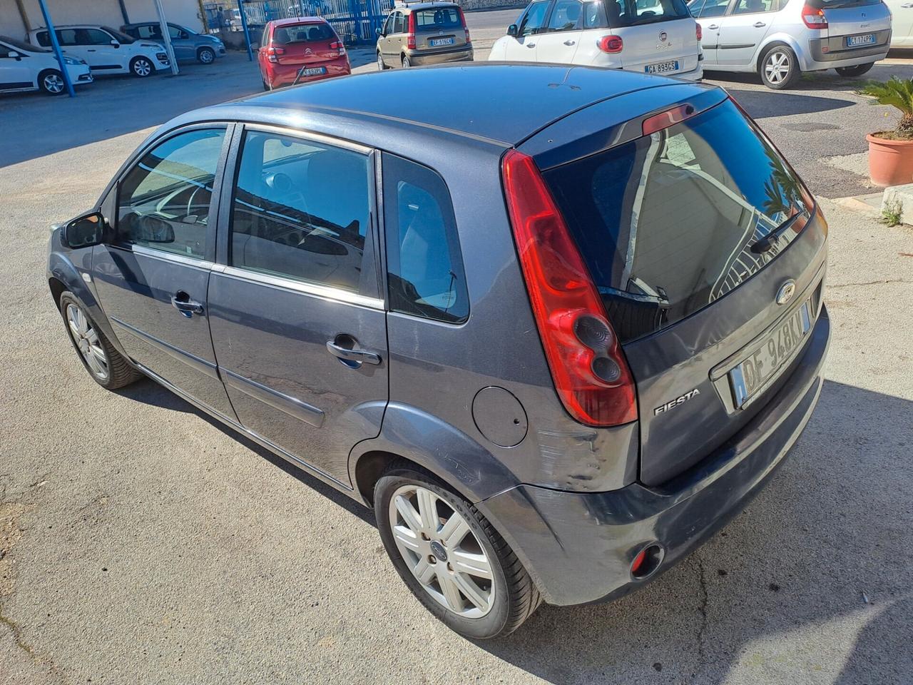 Ford Fiesta 1.4 TDCi 5p. Ghia