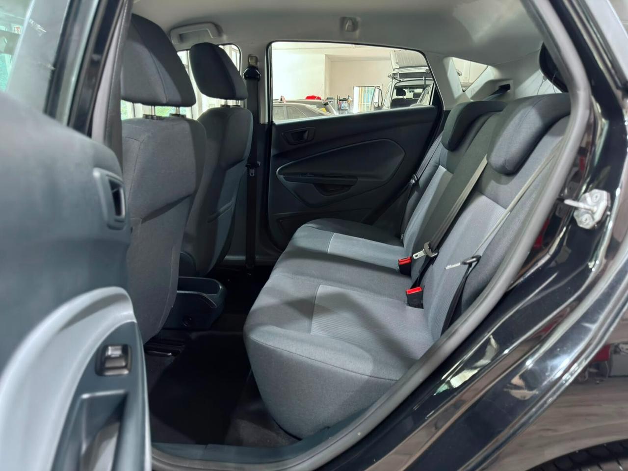 FORD FIESTA 1.2 BENZINA 60CV NEOPATENTATI 80.000km