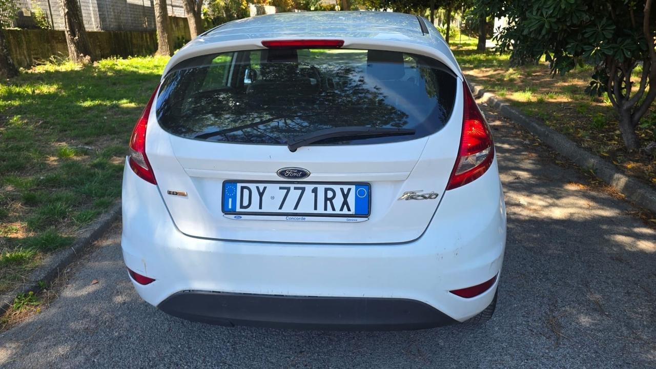 Ford Fiesta 1.4 TDCi 5p. Titanium