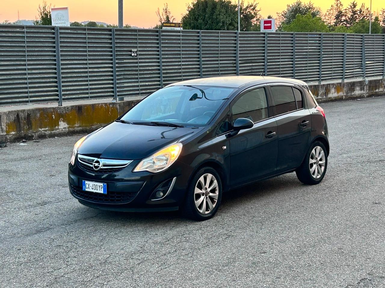 Opel corsa 1.3d 2012 euro5 183000km 6 marce