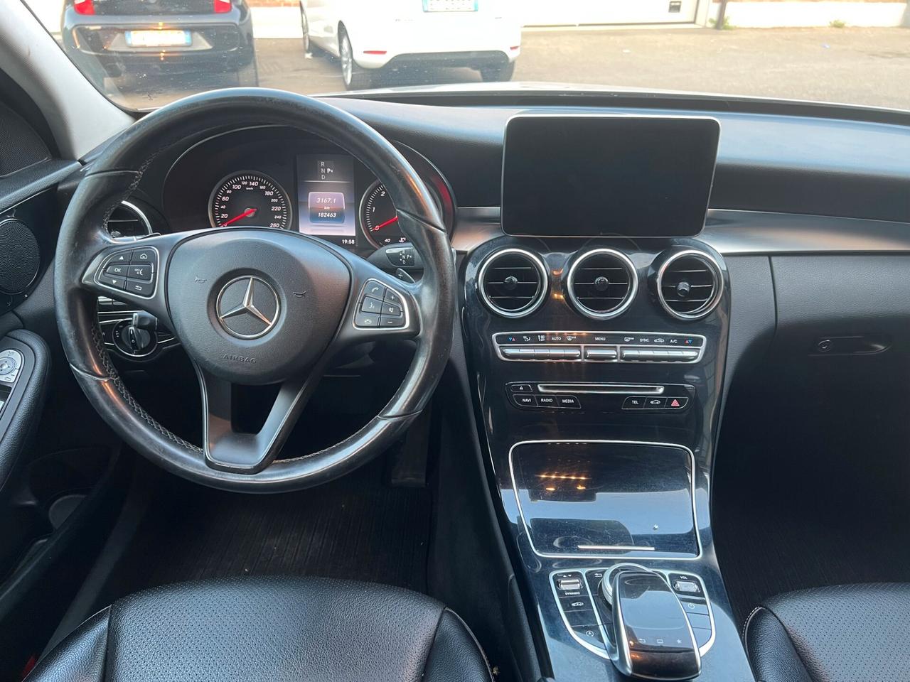 Mercedes benz C 220 4Matic Premium- FULL SERVICE MERCEDES