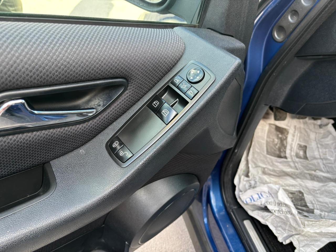 Mercedes-benz A 160 CDI BlueEFFICIENCY Avantgarde