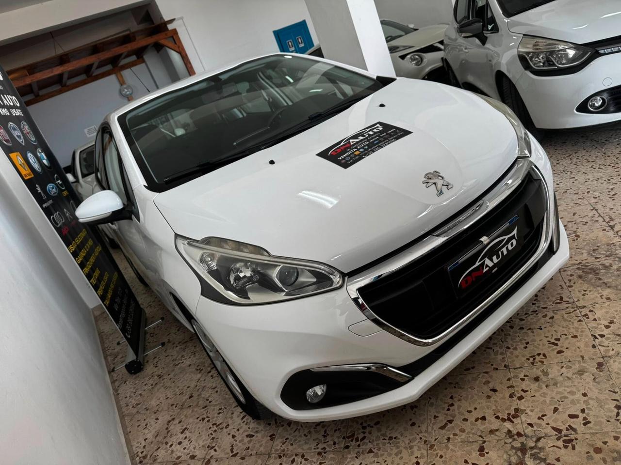 Peugeot 208 1.4 HDi 68 CV 5 porte Business