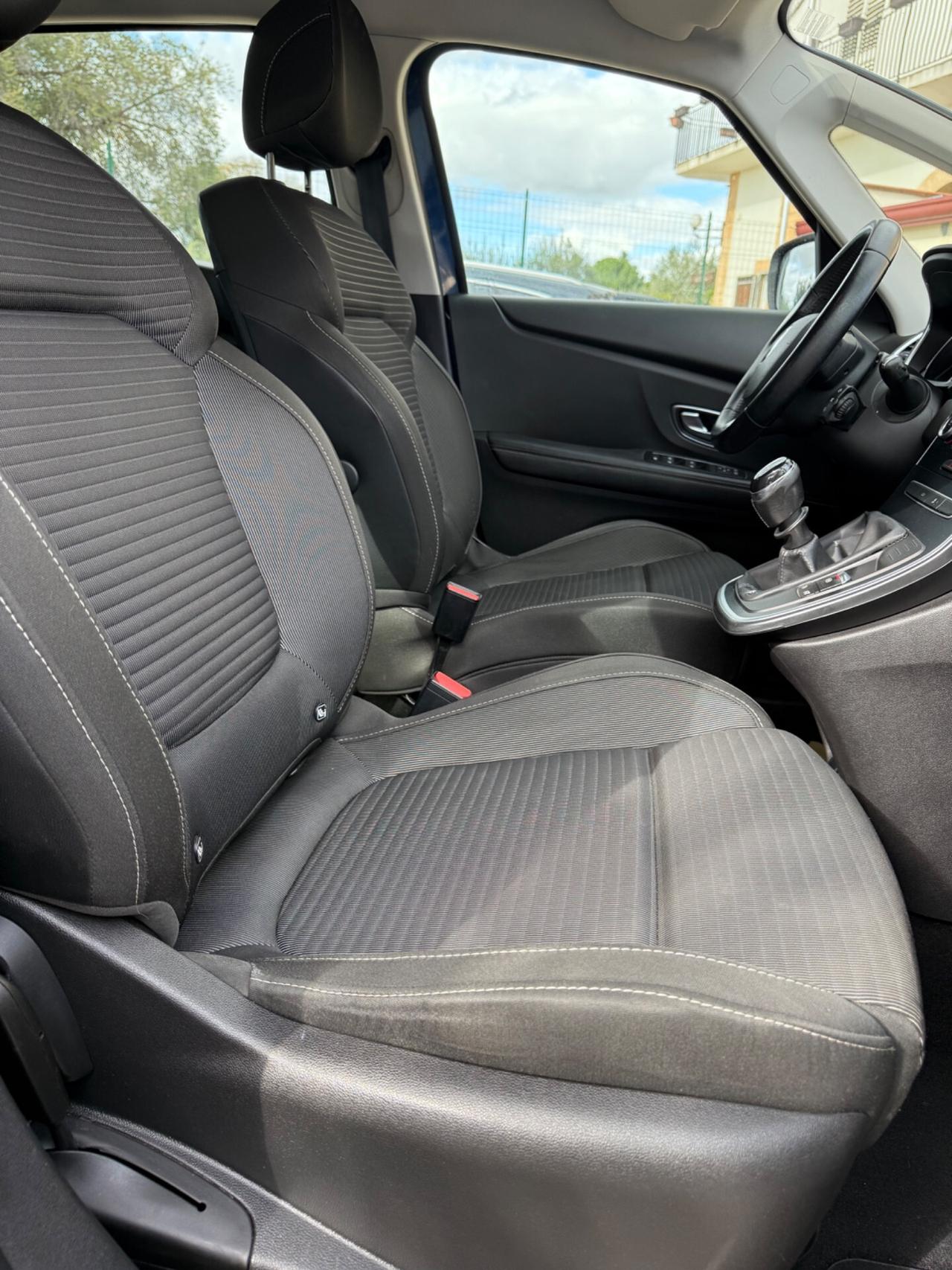 Renault Grand Scenic dCi 8V 110 CV EDC Energy Intens