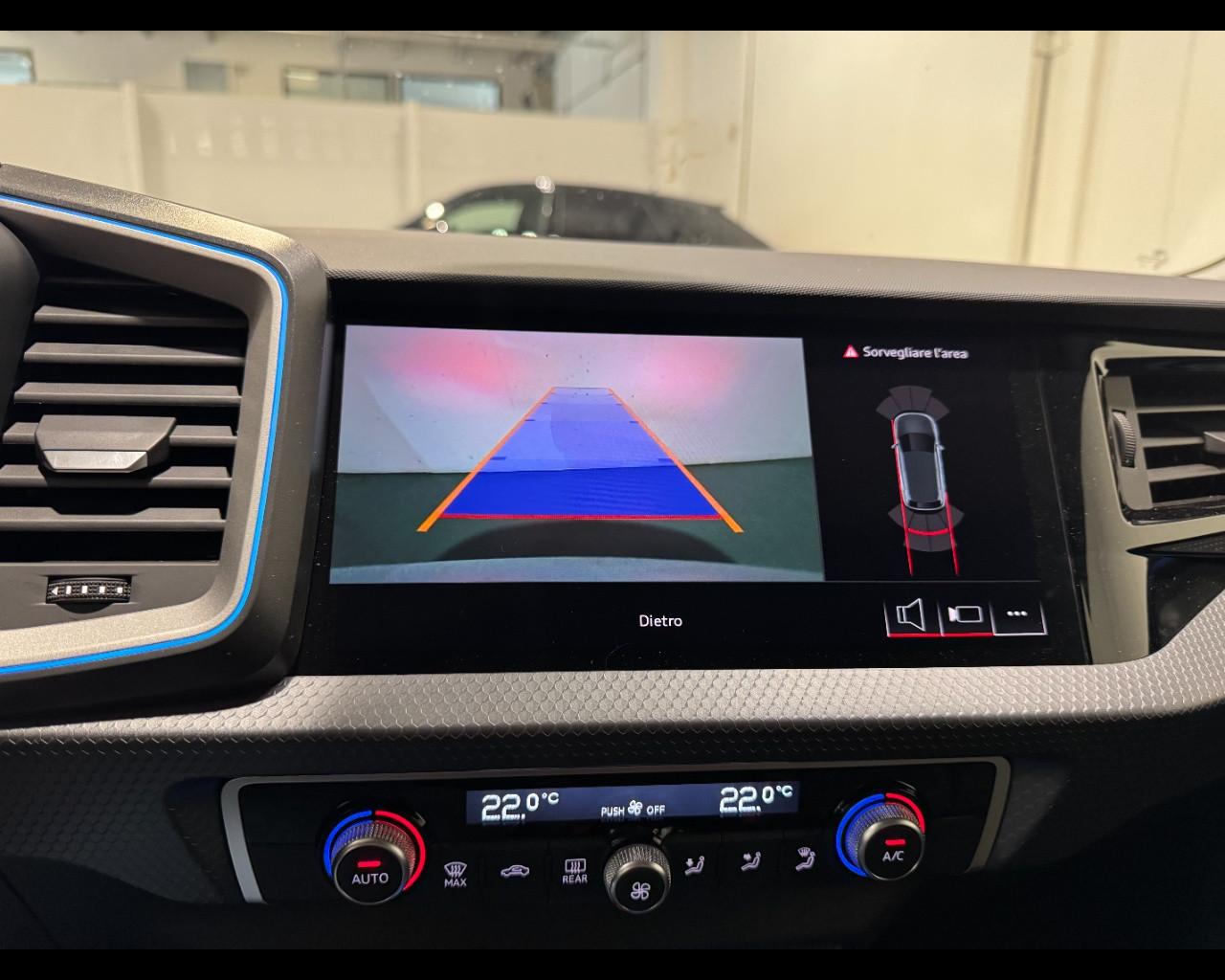 AUDI A1 SPORTBACK 30 TFSI S-TRONIC IDENTITY BLACK