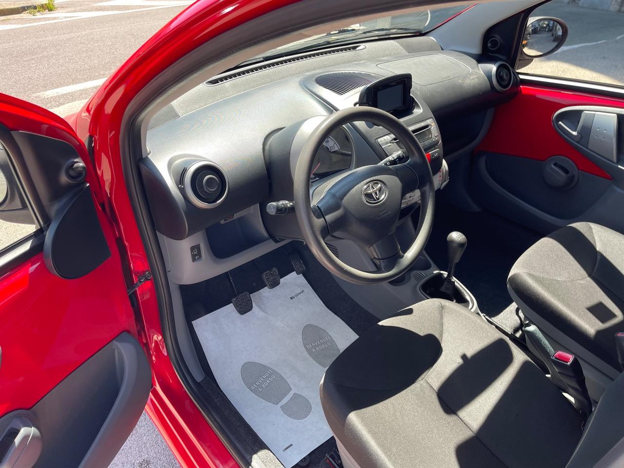 Toyota Aygo 1.0 12V VVT-i 5 porte CONNECT
