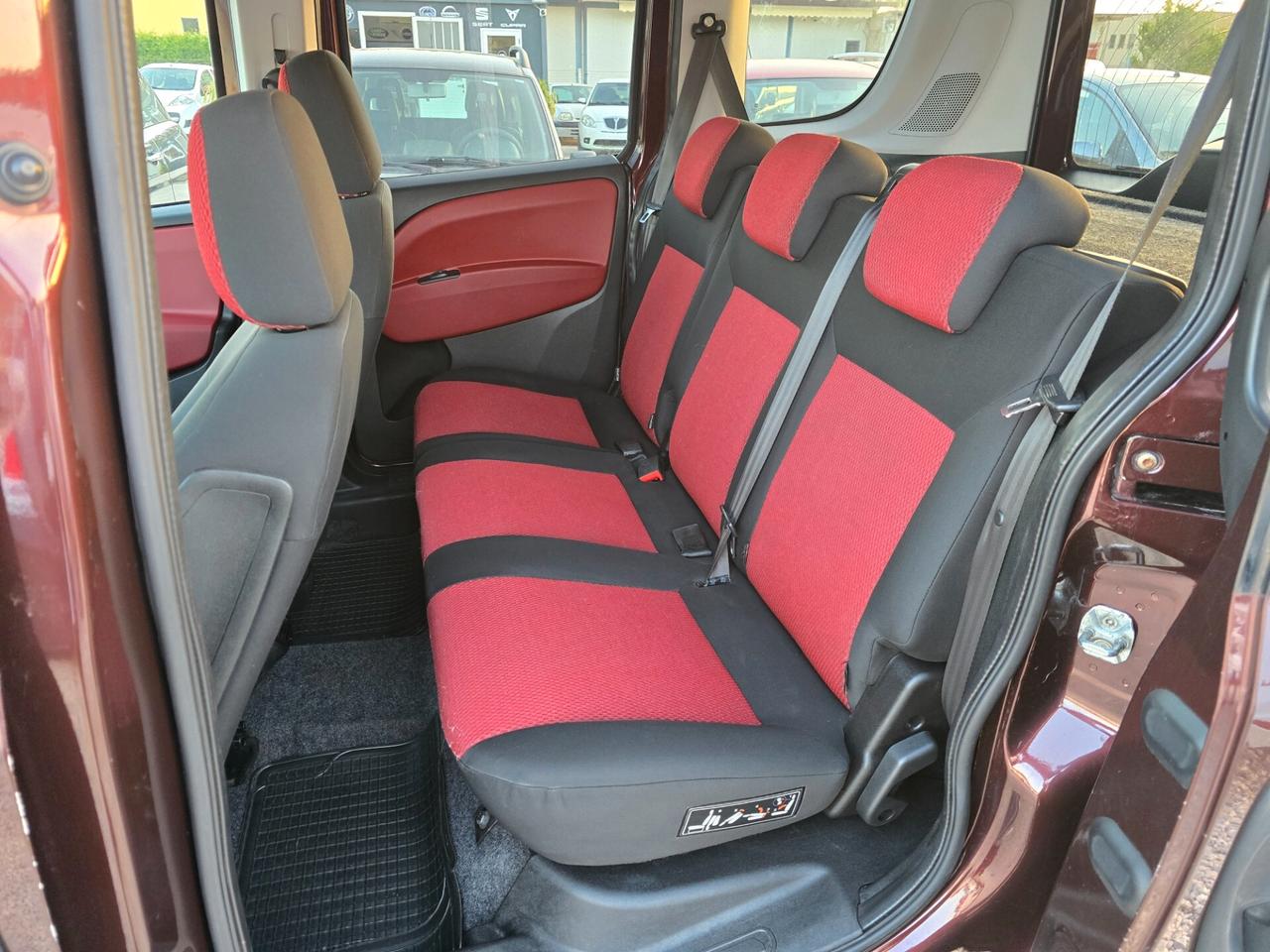 Fiat Doblo Doblò 1.6 5 posti