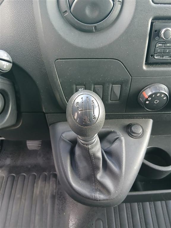 Renault Master T35 2.3 dci 130cv L3H2 E6