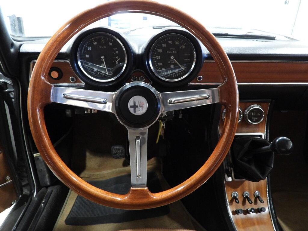 Alfa Romeo Spider Duetto II Coda Tronca GT 1750 VELOCE TIPO 105.44