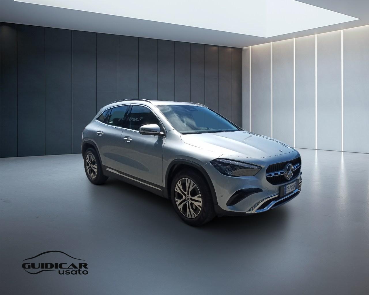Mercedes-Benz GLA-H247 2023 - GLA 180 d Progressive Advanced auto