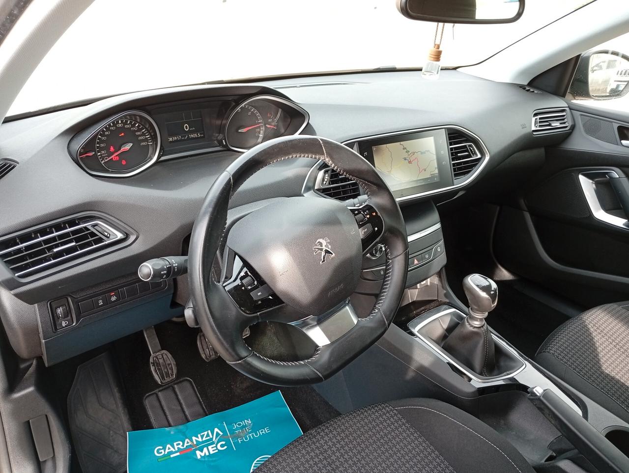 Peugeot 308 BlueHDi 100 S&S Business