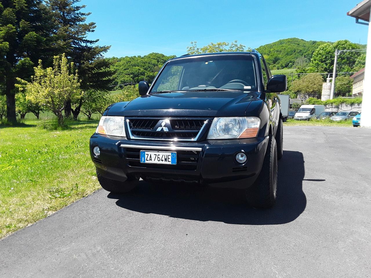 Mitsubishi Pajero 2.5 TDI 3p. Instyle