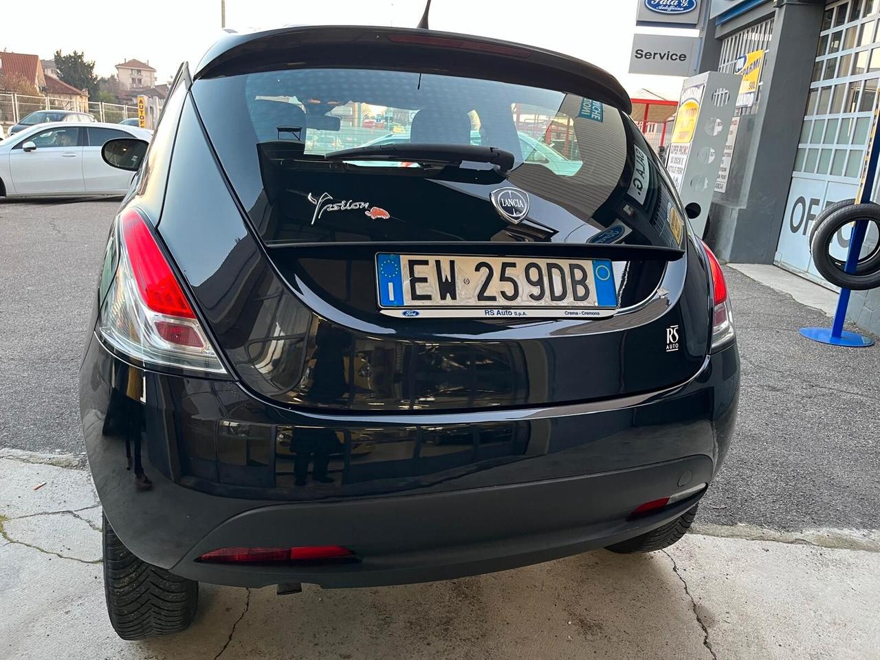 Lancia Ypsilon 0.9 TwinAir 85 CV 5 porte OK NEOPATENTATI