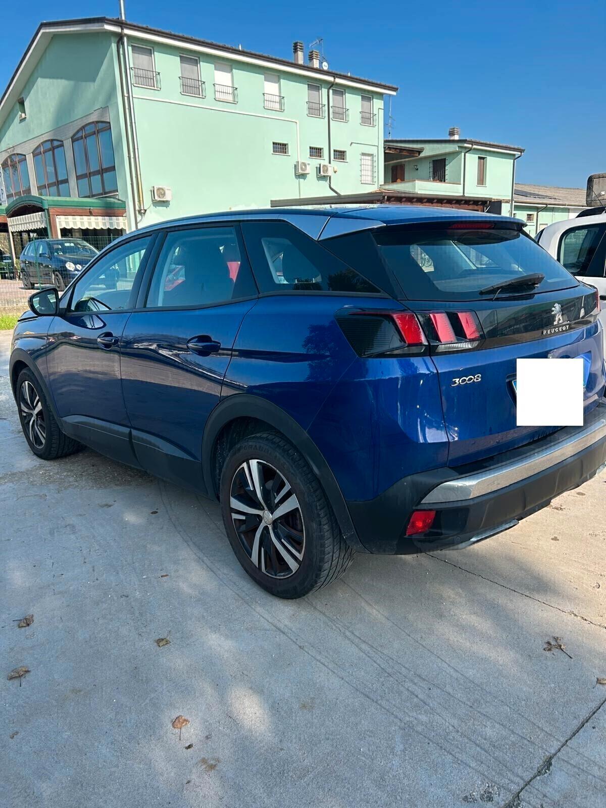 Peugeot 3008 BlueHDi 130 S&S EAT8 Allure ok neo patentati