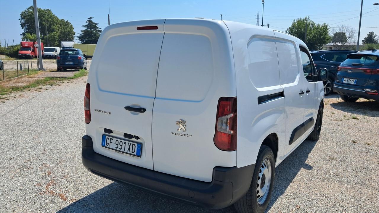 Peugeot Partner BlueHDi 100Cv L2 H1
