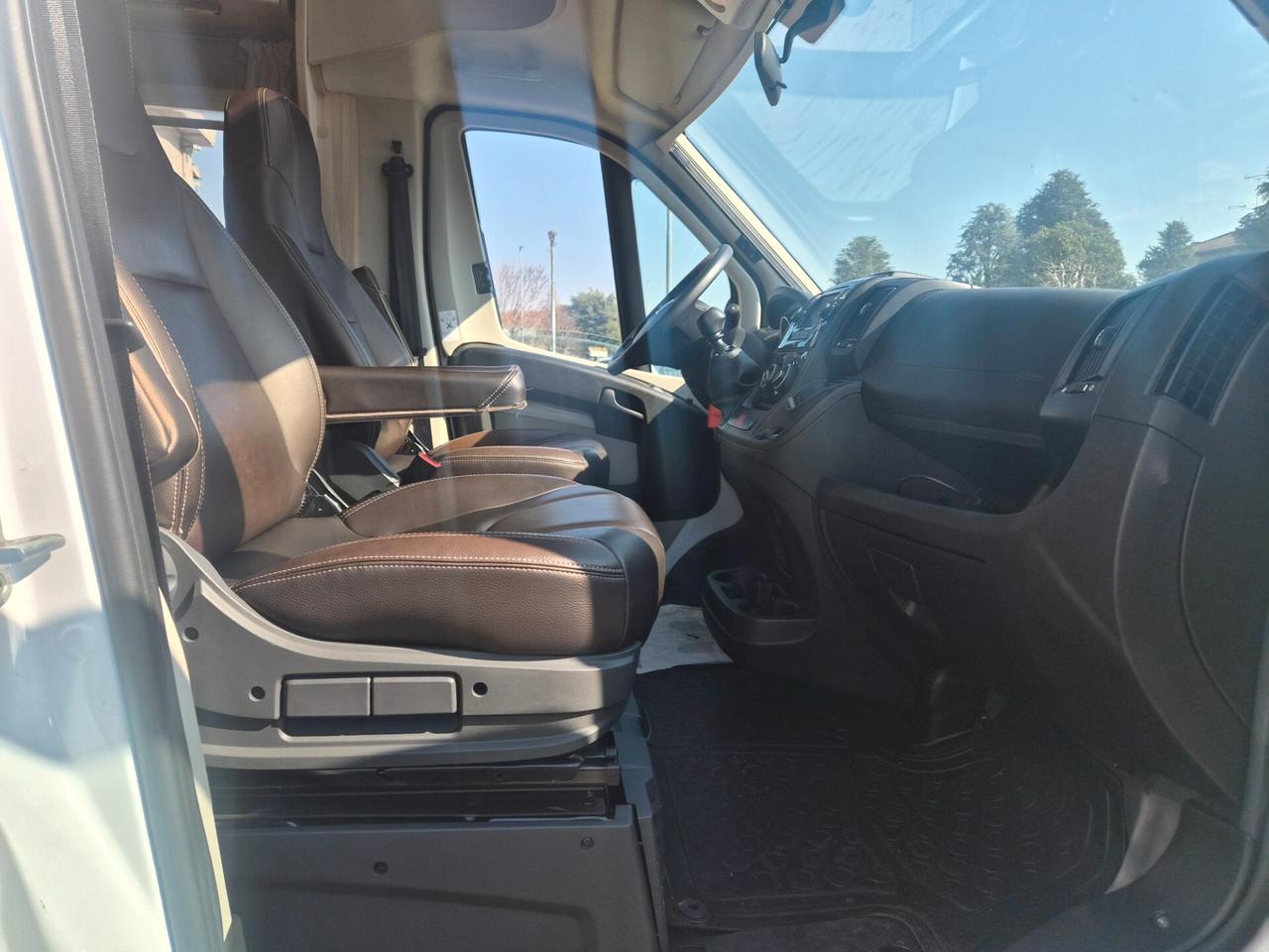 Fiat PROFESSIONAL DUCATO WEINSBERG CARASUITE CAMPER