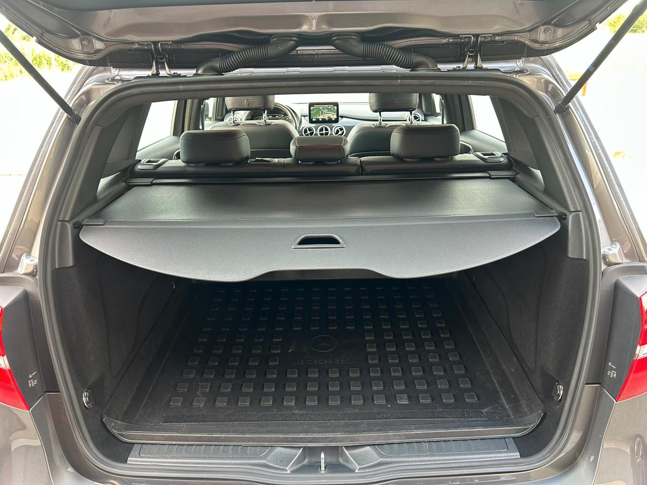 Mercedes-Benz B 200d 130CV Premium - PANORAMA