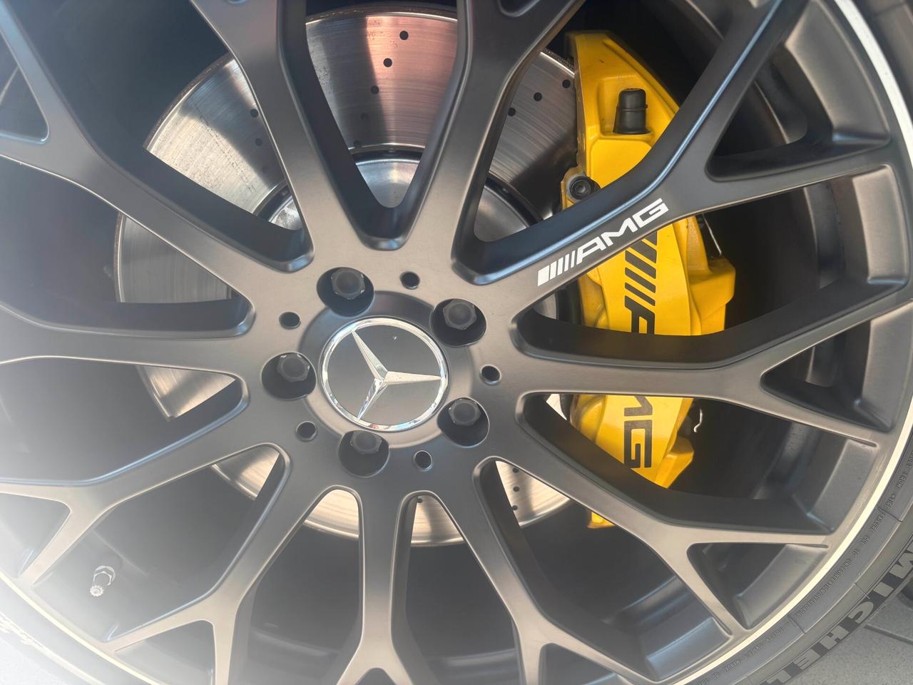 Mercedes-benz SL 63 AMG